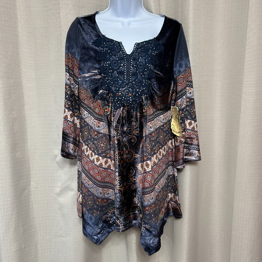 One World Pullover 3/4 Sleeve Boho Tunic Top Women's Size Small Charming Art NWT